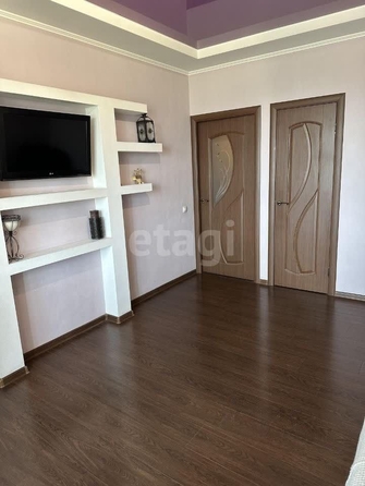 
   Продам 1-комнатную, 45 м², Комарова б-р, 16/5

. Фото 5.