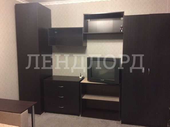 
   Продам 1-комнатную, 24 м², Вятская ул, 112/2

. Фото 5.