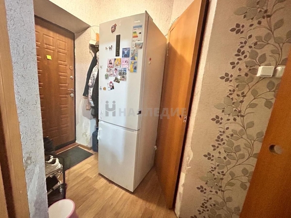 
   Продам 1-комнатную, 28.1 м², Космонавтов ул, 11

. Фото 5.