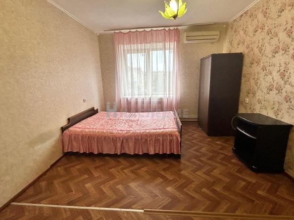 
   Продам 1-комнатную, 34.5 м², 50 лет Победы б-р, 10А

. Фото 6.