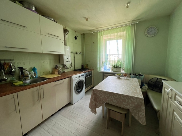 
   Продам 3-комнатную, 72 м², Платова ул, 68

. Фото 1.