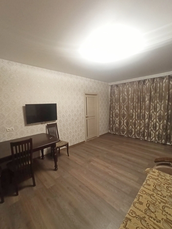 
   Продам 2-комнатную, 46 м², 1-я линия ул, 52

. Фото 1.