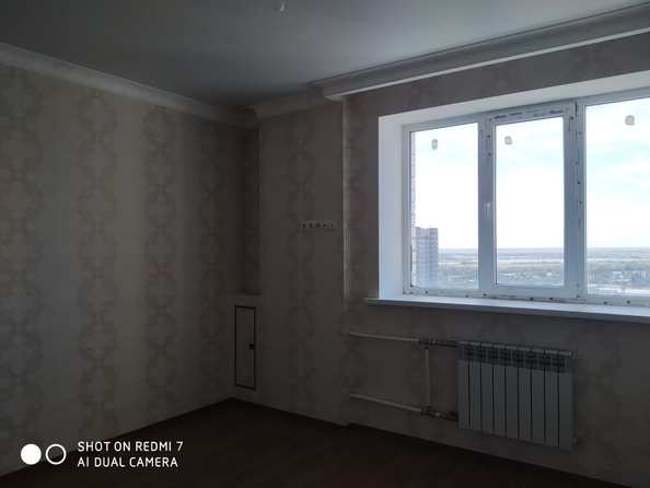 
   Продам 2-комнатную, 61 м², Заводская ул, 1/38

. Фото 2.