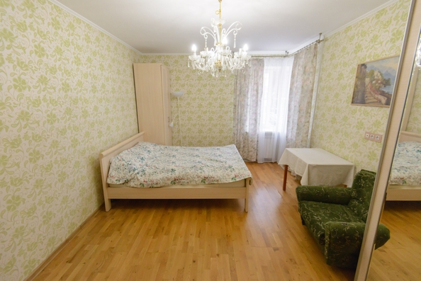 
   Продам 2-комнатную, 56 м², Вересаева ул, 103/2

. Фото 11.