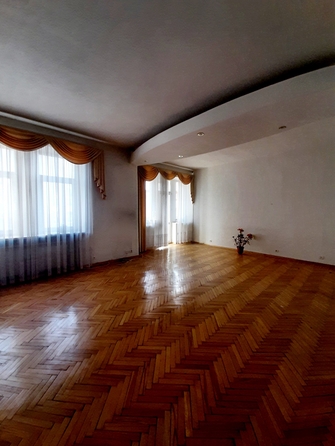 
   Продам 4-комнатную, 118 м², Красноармейская ул, 103

. Фото 1.