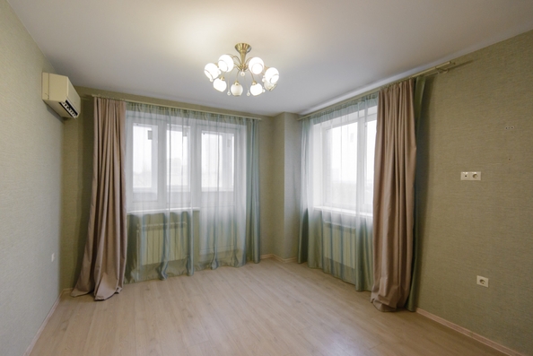 
   Продам 1-комнатную, 53 м², Буденновский пр-кт, 120/1с2

. Фото 1.