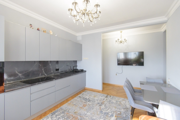 
   Продам 3-комнатную, 80 м², Варфоломеева ул, 222А

. Фото 4.