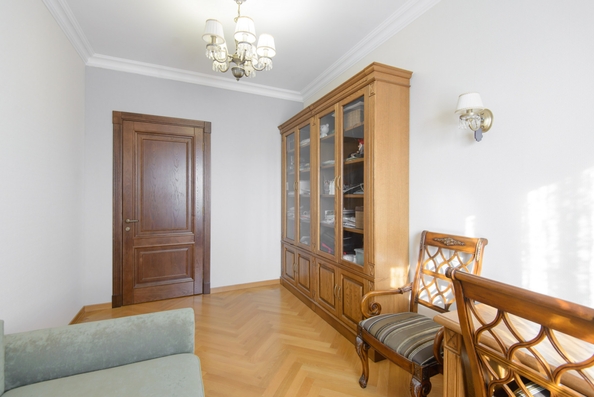 
   Продам 3-комнатную, 80 м², Варфоломеева ул, 222А

. Фото 9.