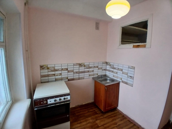 
   Продам 2-комнатную, 46 м², Коммунистический пр-кт, 48/3

. Фото 2.