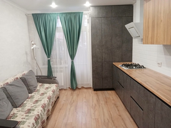 
   Продам 3-комнатную, 65 м², Берберовская ул, 8-2

. Фото 1.