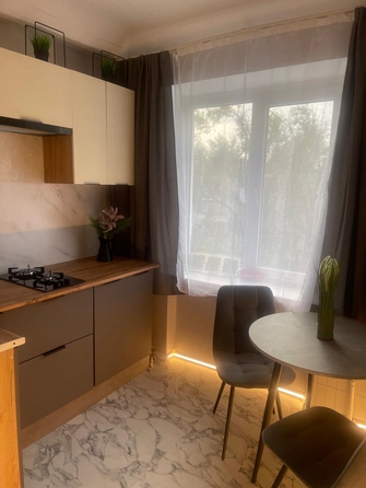 
   Продам 2-комнатную, 46 м², Стачки пр-кт, 215/2

. Фото 1.