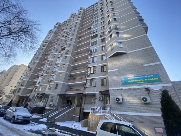 
   Продам 2-комнатную, 72 м², 339-й Стрелковой Дивизии ул, 12 к Д

. Фото 9.