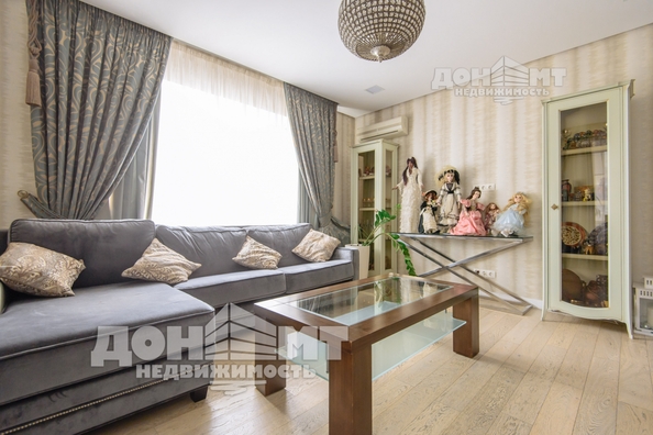 
   Продам 4-комнатную, 138 м², Богатяновский Спуск пр-кт, 2в

. Фото 2.