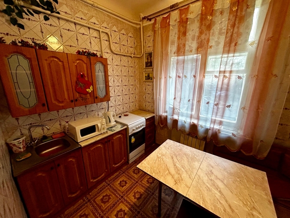 
   Продам 2-комнатную, 53.1 м², Ивановского ул, 28

. Фото 1.