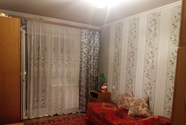 
   Продам 3-комнатную, 65 м², Днепропетровская ул, 48

. Фото 4.