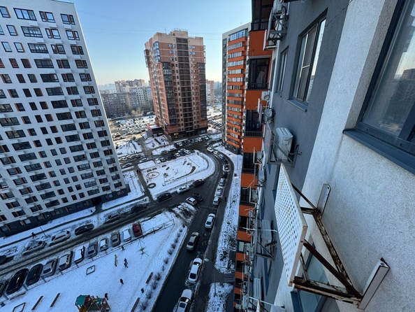 
   Продам 1-комнатную, 46 м², Венеры ул, 23

. Фото 23.