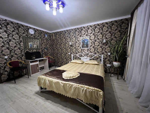 
   Продам 2-комнатную, 68 м², Садовая ул, 8

. Фото 4.