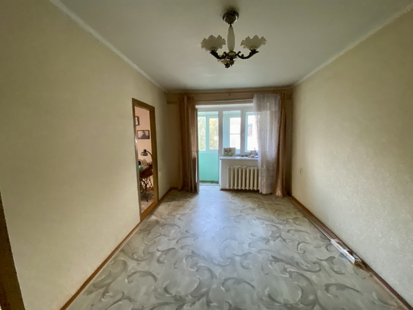 
   Продам 2-комнатную, 44 м², 20-я улица ул, 50

. Фото 3.