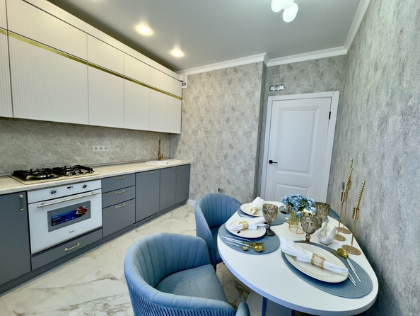 
   Продам 1-комнатную, 42 м², Берберовская ул, 2

. Фото 2.