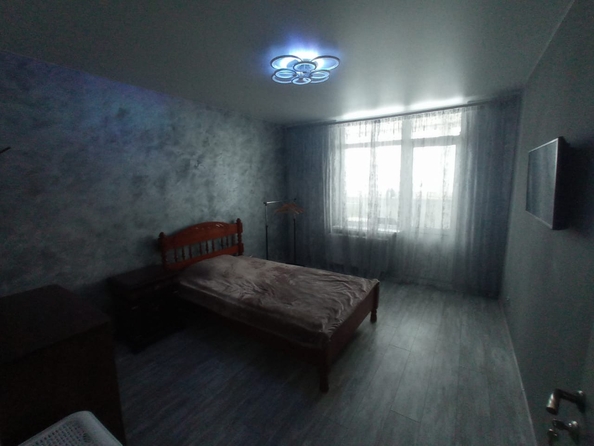 
   Продам 3-комнатную, 72 м², 2-я Краснодарская ул, 169б

. Фото 8.