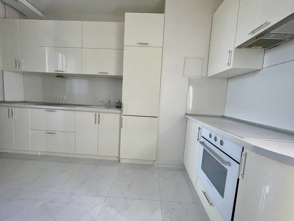 
   Продам 2-комнатную, 57 м², Скачкова ул, 62

. Фото 18.