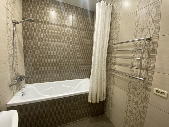 
   Продам 2-комнатную, 56 м², Еременко ул, 94

. Фото 10.