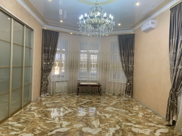 
   Продам коттедж, 127.8 м², Ленинаван

. Фото 1.