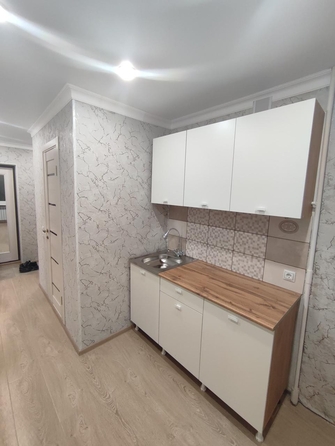 
   Продам 1-комнатную, 33 м², Малиновского ул, 78

. Фото 4.