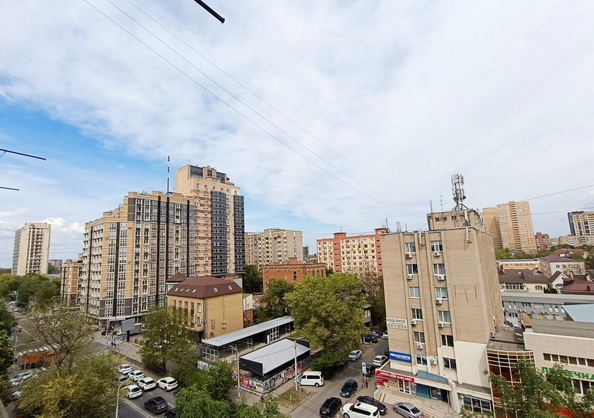 
   Продам 3-комнатную, 57 м², Соколова пр-кт, 75

. Фото 20.