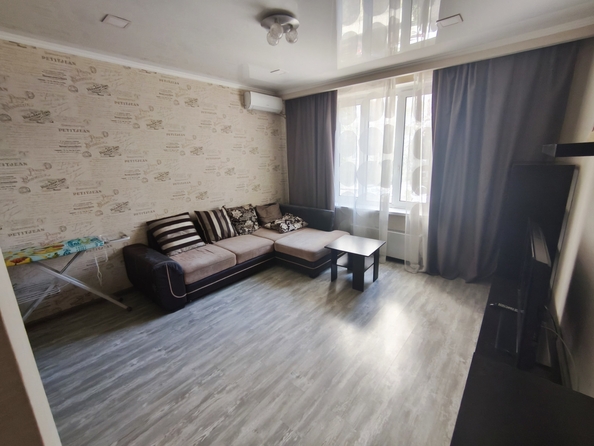
   Продам 1-комнатную, 36 м², Еременко ул, 90

. Фото 8.