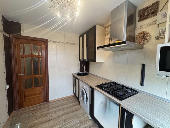 
   Продам 3-комнатную, 62 м², Металлургическая ул, 20к2

. Фото 2.