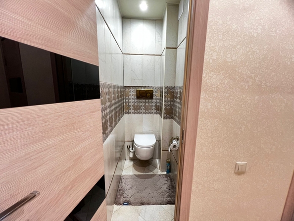 
   Продам 3-комнатную, 63 м², Комарова б-р, 10

. Фото 5.