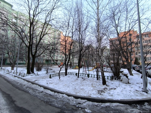 
   Продам 2-комнатную, 59.8 м², Таганрогская ул, 126/1

. Фото 28.