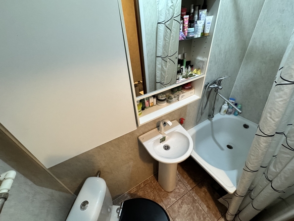 
   Продам 1-комнатную, 26 м², 3-я улица ул, 49

. Фото 10.