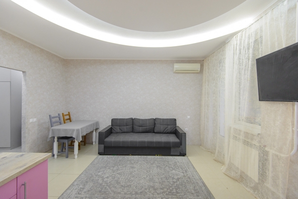 
   Продам 3-комнатную, 74 м², Вятская ул, 75/2

. Фото 4.