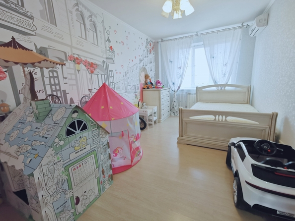 
   Продам 3-комнатную, 90 м², Жмайлова ул, 4/5

. Фото 9.