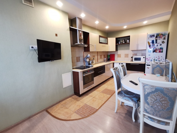 
   Продам 3-комнатную, 90 м², Жмайлова ул, 4/5

. Фото 12.