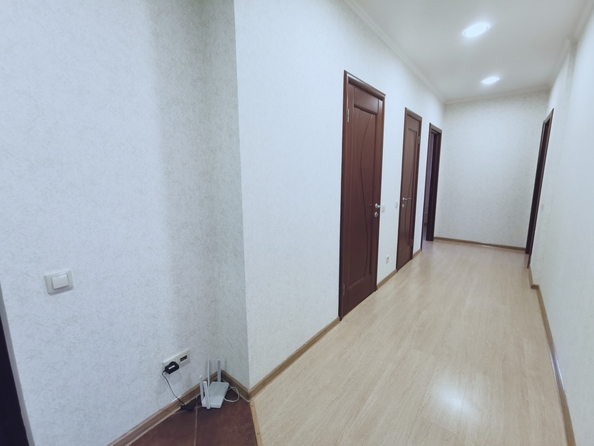 
   Продам 3-комнатную, 90 м², Жмайлова ул, 4/5

. Фото 14.