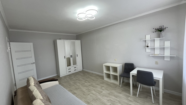 
   Продам 1-комнатную, 38 м², 339-й Стрелковой Дивизии ул, 17

. Фото 12.