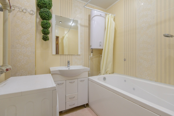 
   Продам 2-комнатную, 76 м², 40-летия Победы пр-кт, 85

. Фото 13.