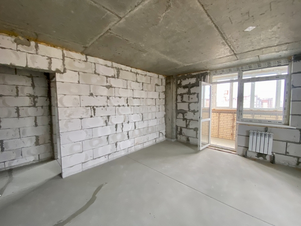 
   Продам 3-комнатную, 100 м², 40-летия Победы пр-кт, 63

. Фото 5.