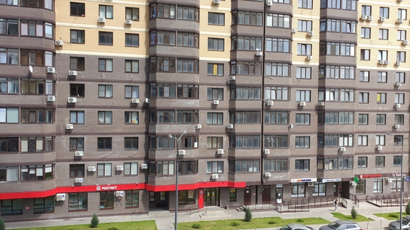 
   Продам 2-комнатную, 50 м², Герасименко ул, 17/4

. Фото 2.