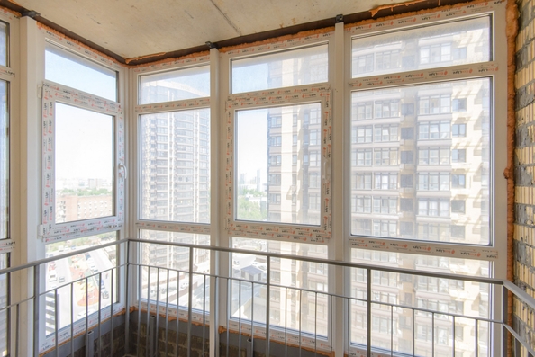 
   Продам 2-комнатную, 54 м², Ларина ул, 45

. Фото 3.