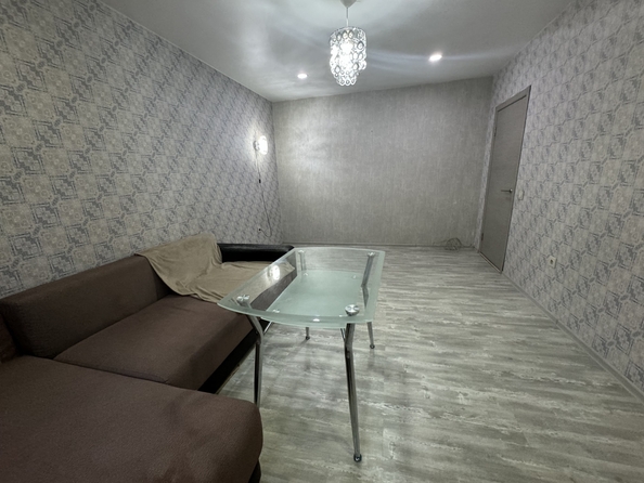 
   Продам 1-комнатную, 38.2 м², Жмайлова ул, 4

. Фото 1.