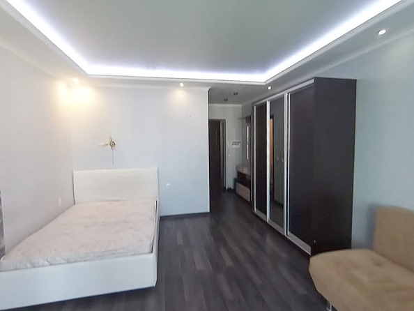 
   Продам студию, 33 м², 2-я Володарского ул, 178

. Фото 4.