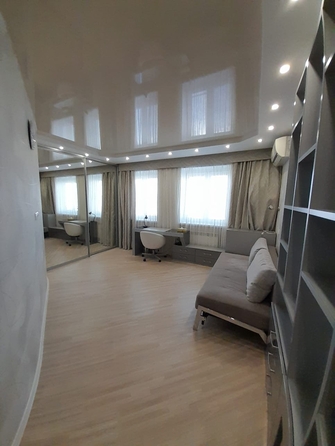 
   Продам 3-комнатную, 104 м², Петрашевского ул, 36

. Фото 6.