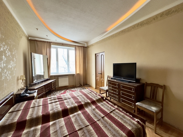 
   Продам 3-комнатную, 69 м², 28-я линия ул, 59

. Фото 5.