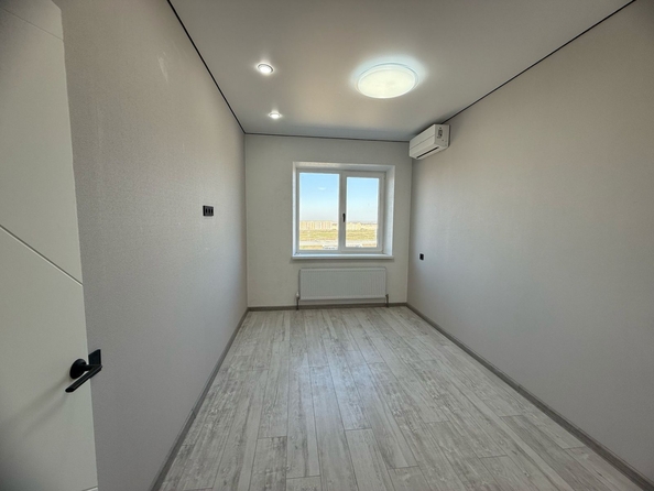 
   Продам 1-комнатную, 35 м², Еременко ул, 114

. Фото 3.