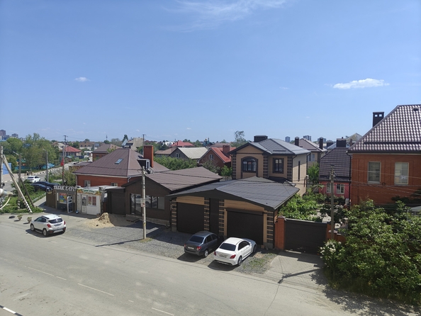 
   Продам 3-комнатную, 67.5 м², Половинко ул, 280

. Фото 26.