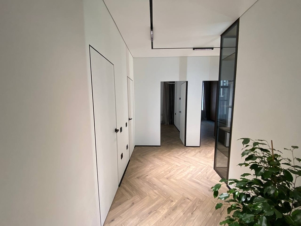 
   Продам 2-комнатную, 63 м², Берберовская ул, 9

. Фото 14.